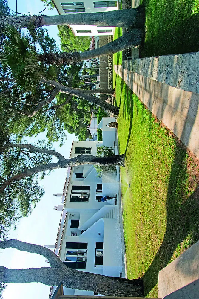 Cala Blanca Apartamentos 卡拉布兰卡